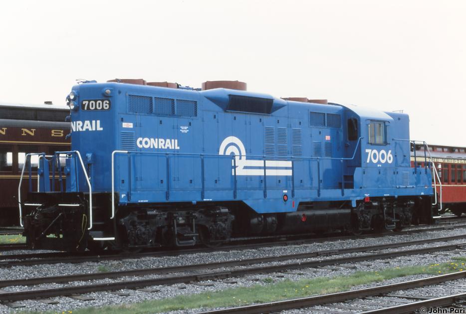 CR 7006 - GP9 at Strasburg, PA | The Conrail Archive