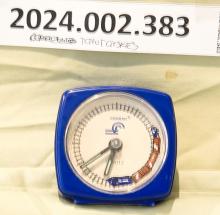 CR small portable alarm clock