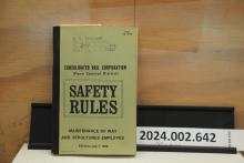 CR Safety Rulebook for MOW and Structures employees, Penn Central District, Eff. 1968-07-01 R2 2-76